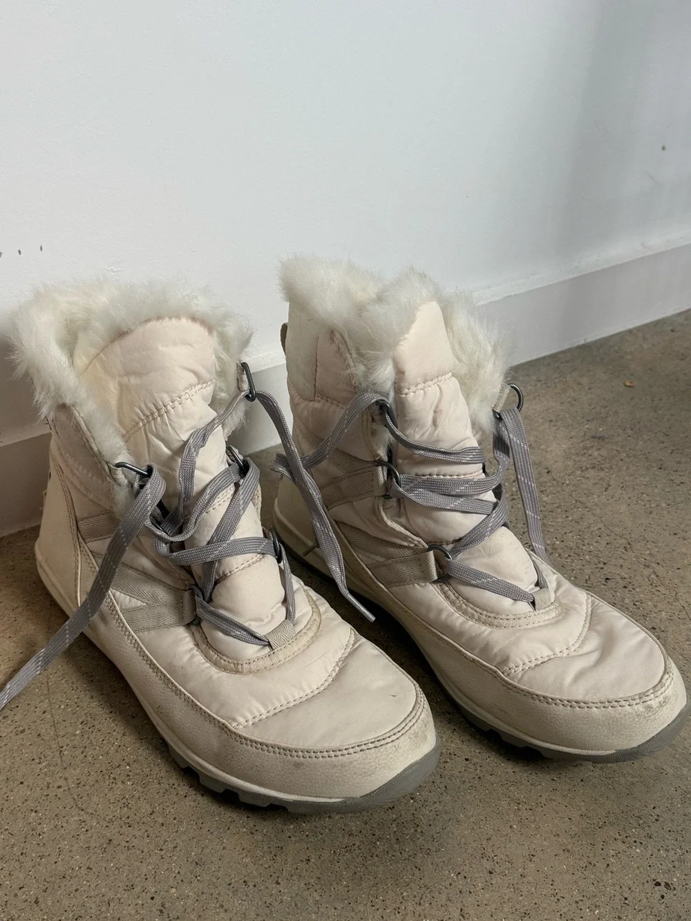 Sorel Women's Cream Lace-Up Faux Fur Winter Boots